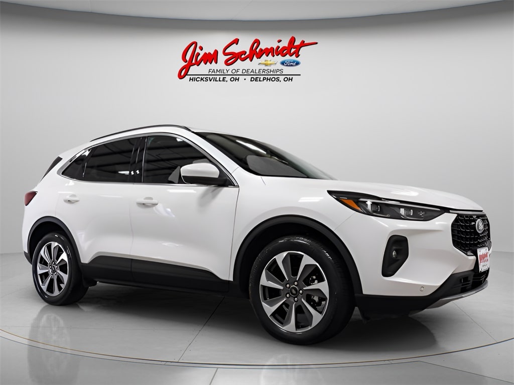 2024 Ford Escape Platinum's photo