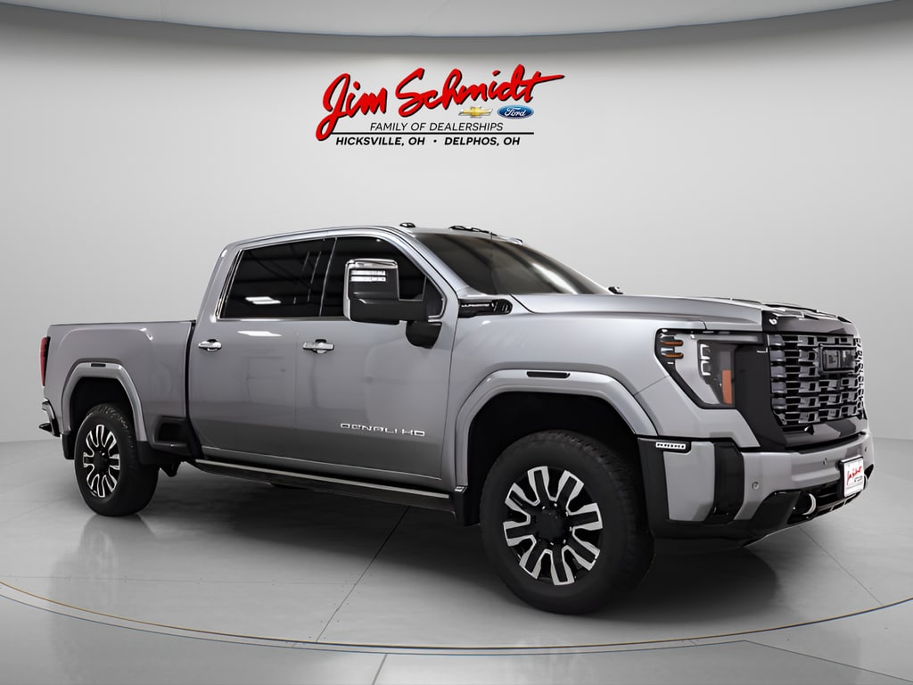 2025 GMC Sierra Denali Ultimate 4WD Crew Cab Long Box's photo