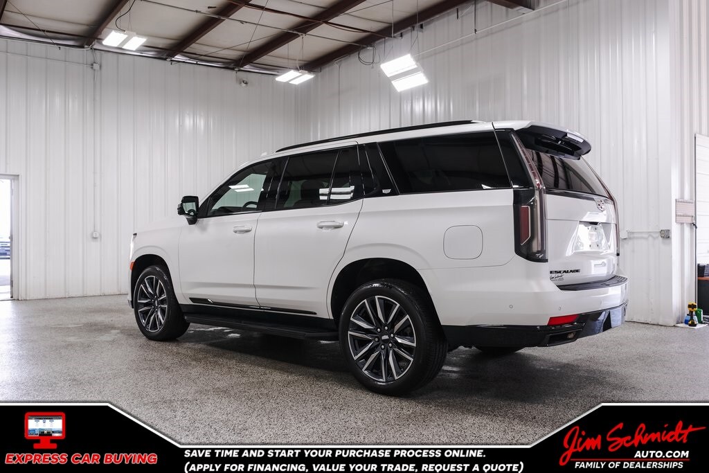 2023 Cadillac Escalade Sport photo 4