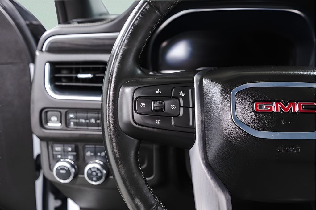 2024 GMC Yukon SLT - Photo 10