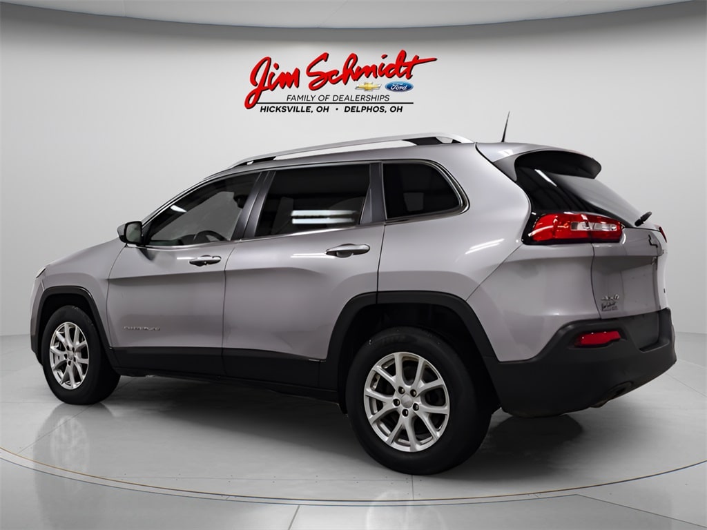 Used 2017 Jeep Cherokee Latitude SUV