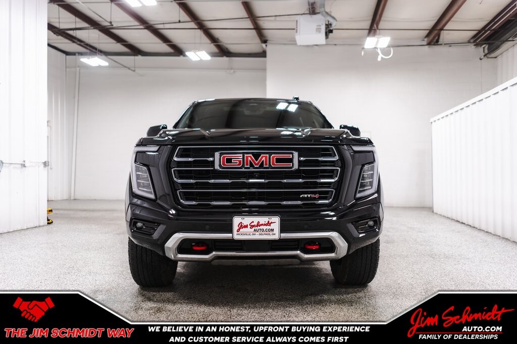 2025 Gmc Yukon XL AT4 photo 2