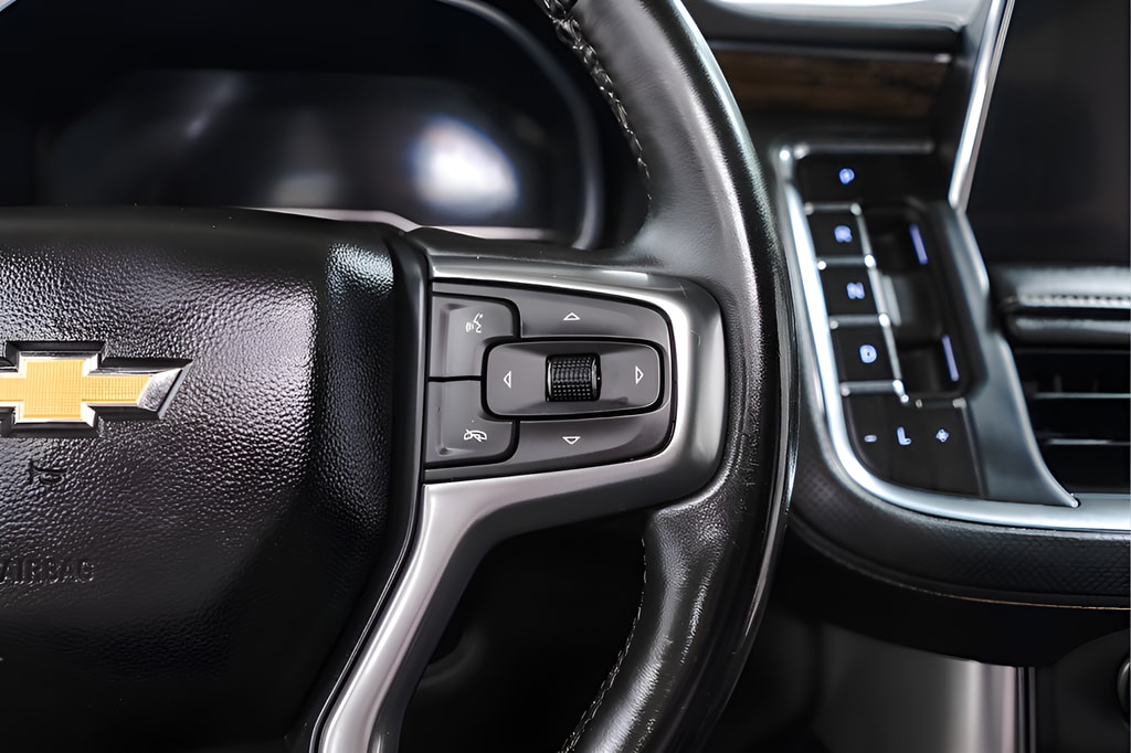 2023 Chevrolet Suburban Premier - Photo 13