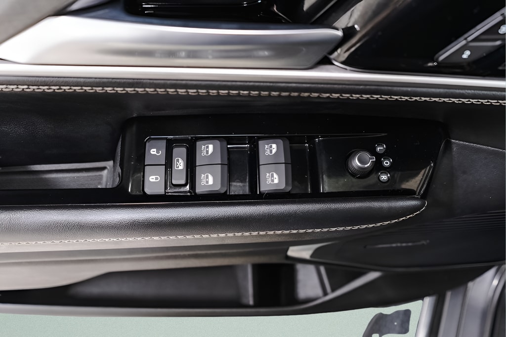 2025 Jeep Wagoneer Series II - Photo 27