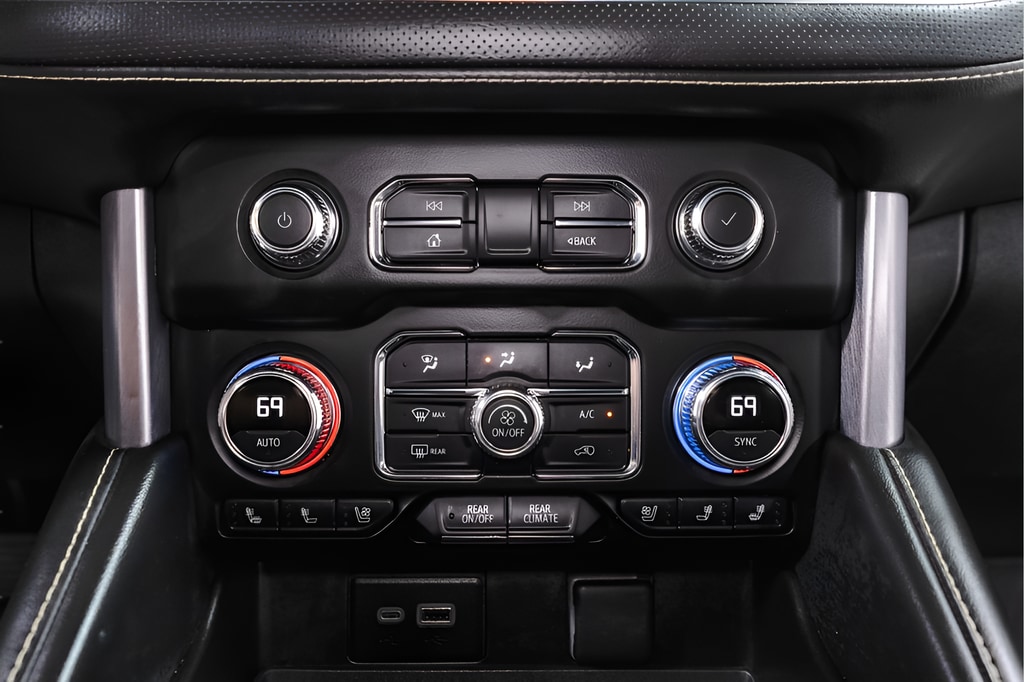 2024 GMC Yukon SLT - Photo 14