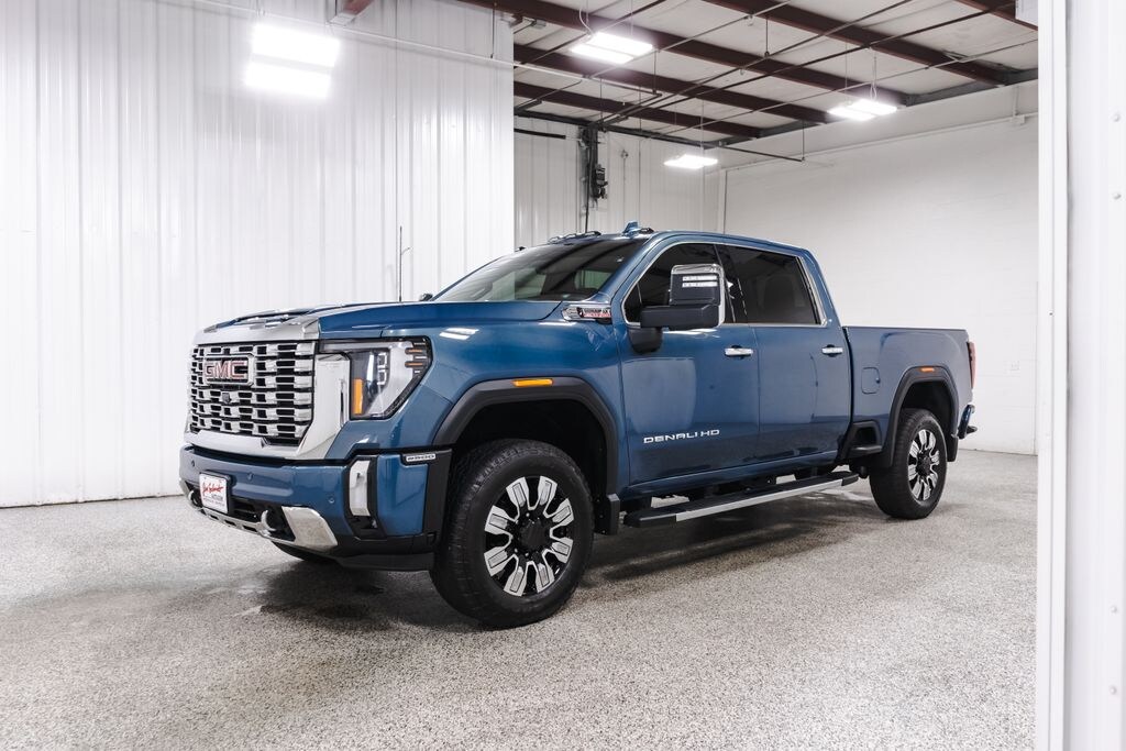 Used 2025 GMC Sierra 2500HD Denali Truck