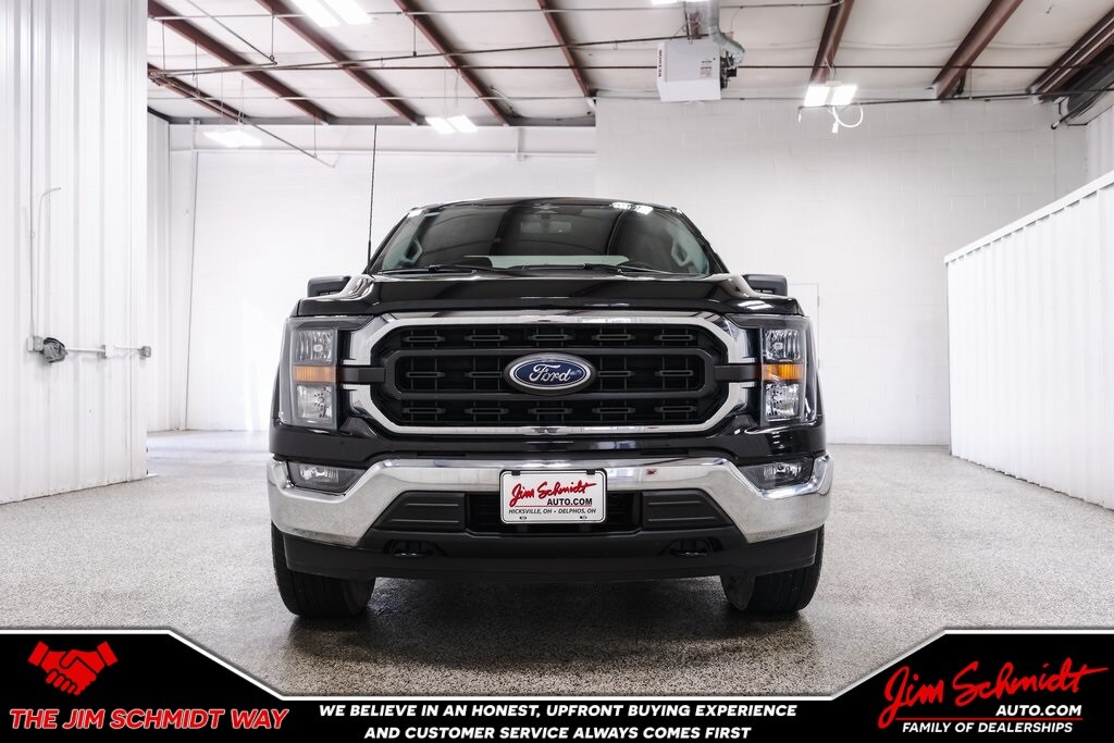 2023 Ford F-150 XLT photo 2