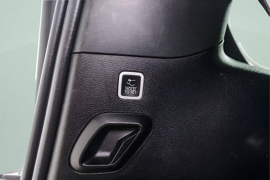 2025 Jeep Wagoneer Series II - Photo 45