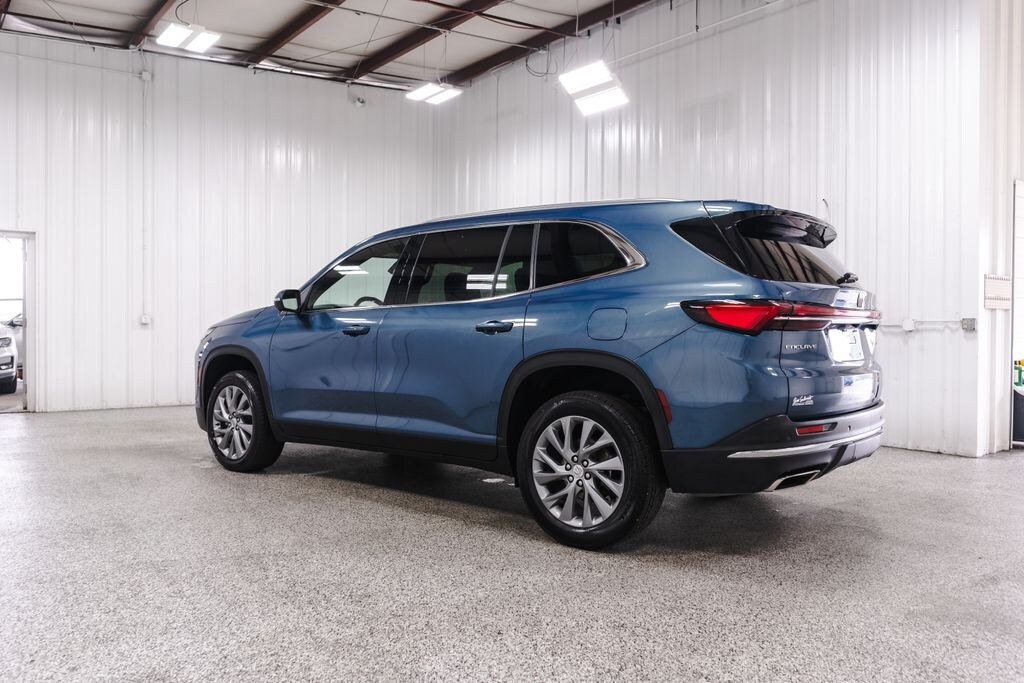 Used 2025 Buick Enclave Preferred SUV