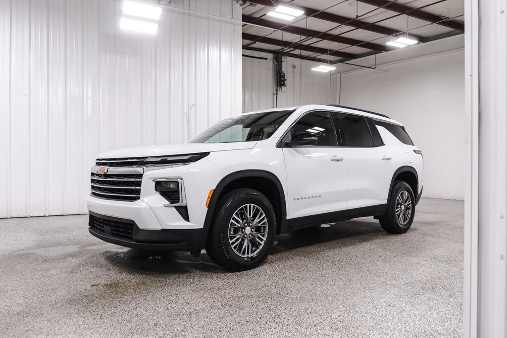 Used 2026 Chevrolet Traverse LT SUV