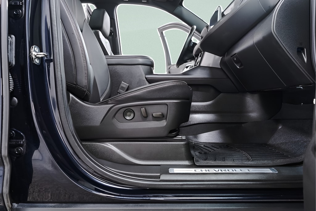 2024 Chevrolet Tahoe RST - Photo 37