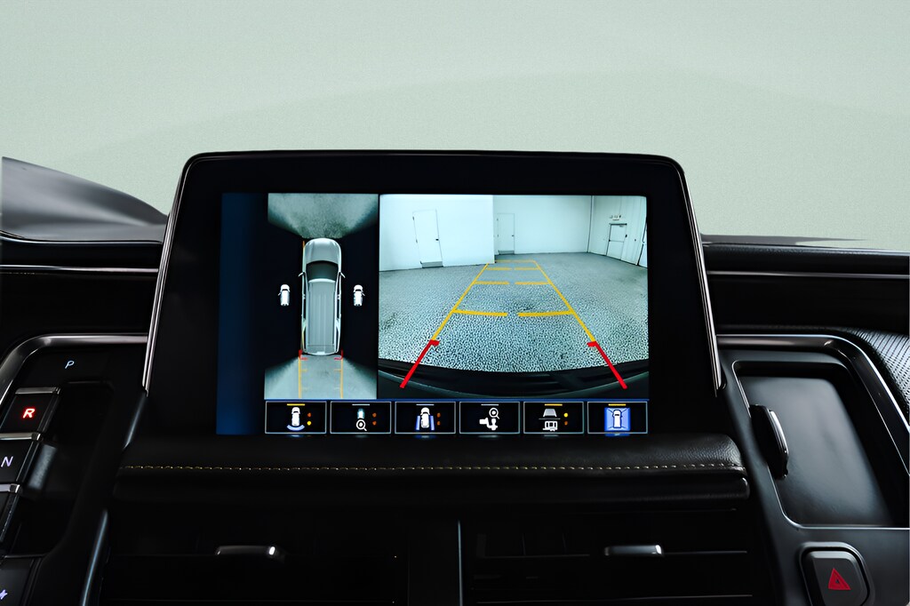 2023 Chevrolet Suburban Premier - Photo 17