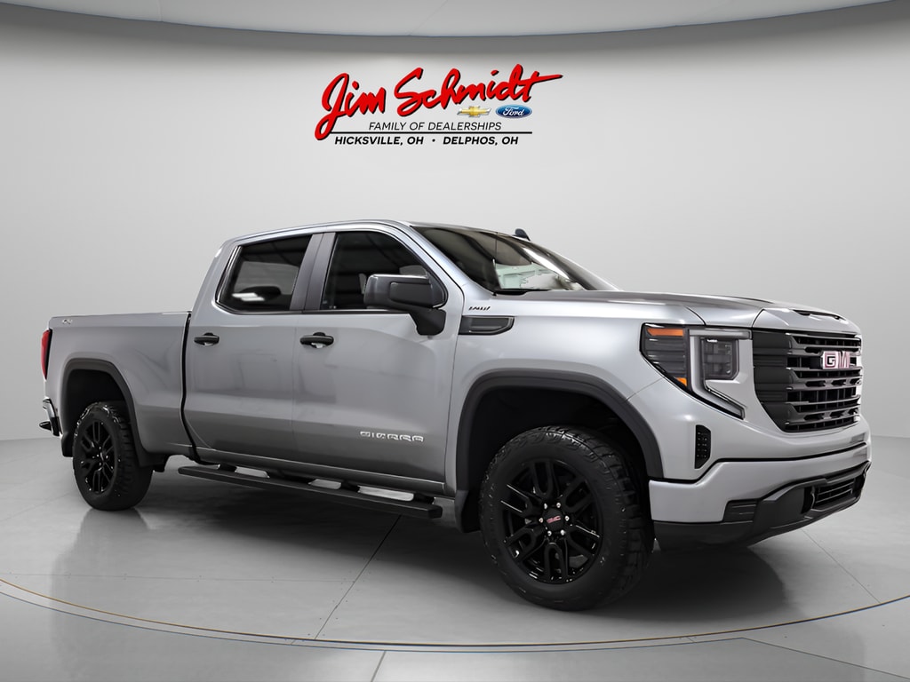 2023 GMC Sierra Pro 4WD Crew Cab Short Box's photo