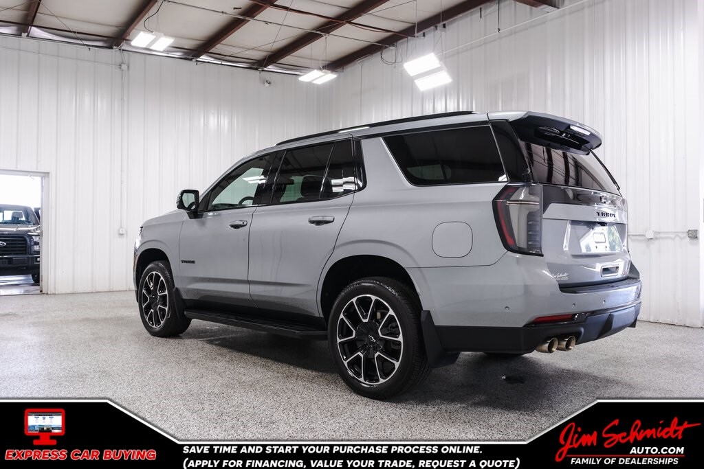 2025 Chevrolet Tahoe RST photo 3