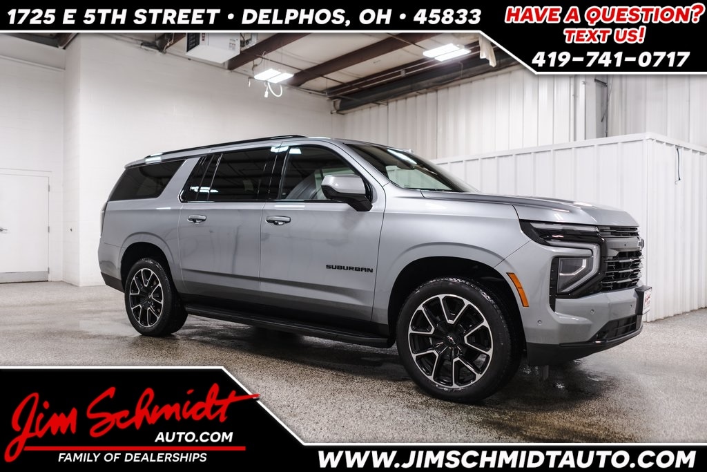 2025 Chevrolet Suburban RST's photo