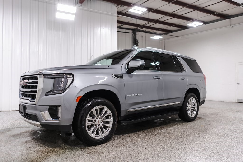 2023 Gmc Yukon SLT photo 3