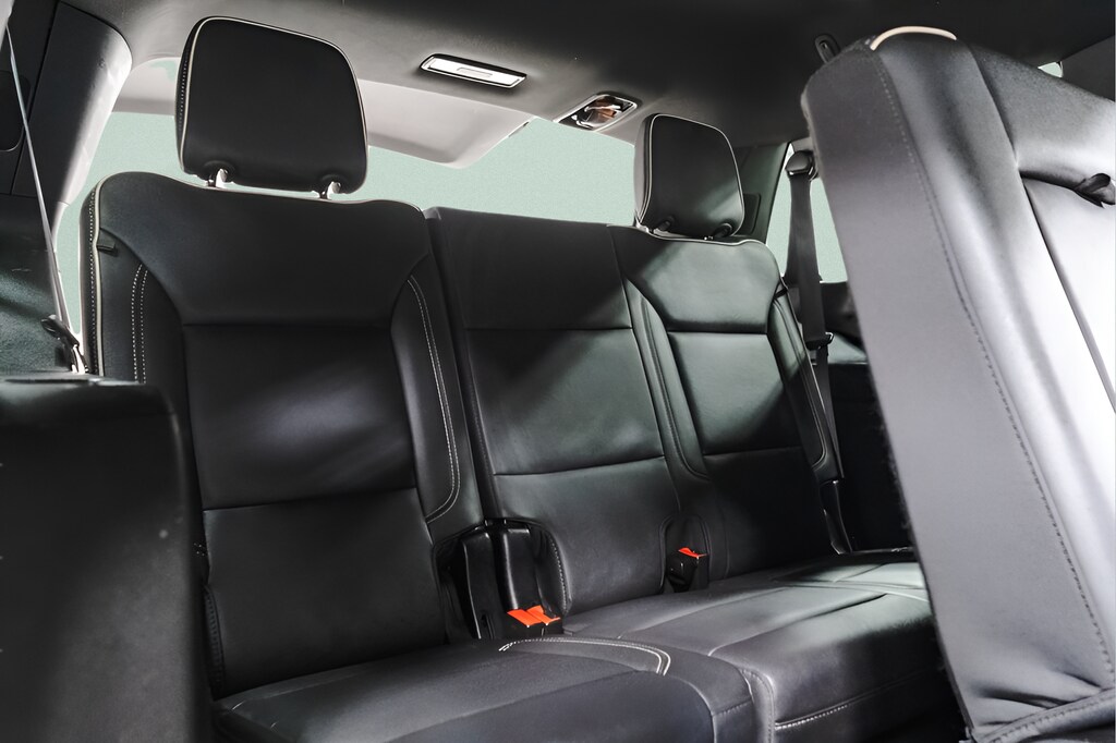 2024 GMC Yukon SLT - Photo 30