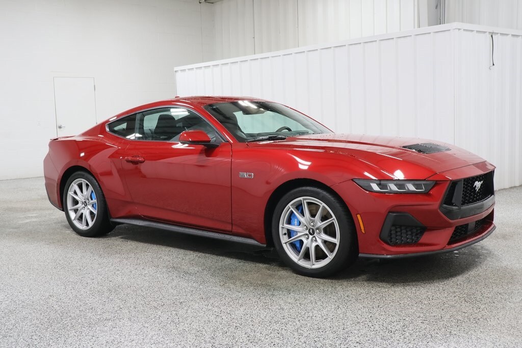 2024 Ford Mustang GT Premium photo 2