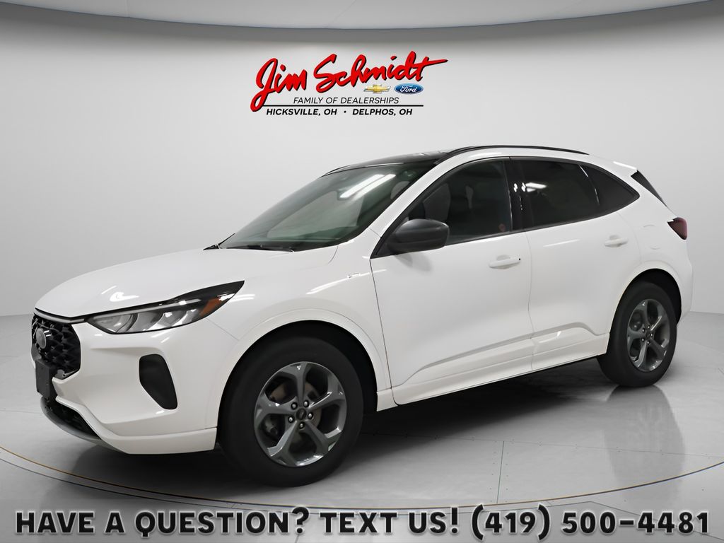2024 Ford Escape ST-Line AWD's photo