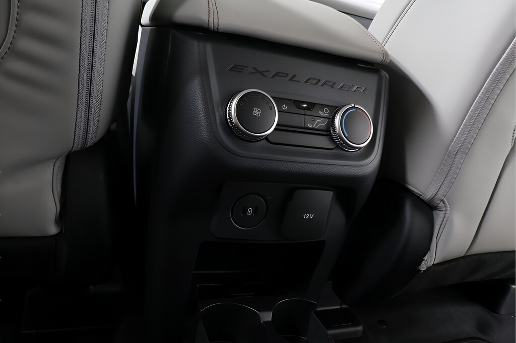 2026 Ford Explorer Active - Photo 24