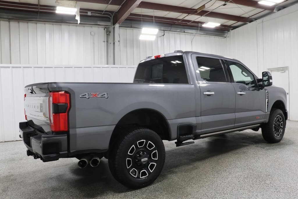 2024 Ford F-250 photo 3