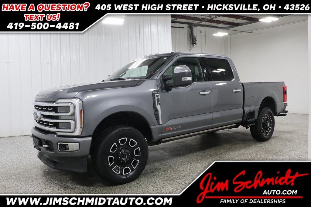 2024 Ford F-250 Super Duty Platinum's photo