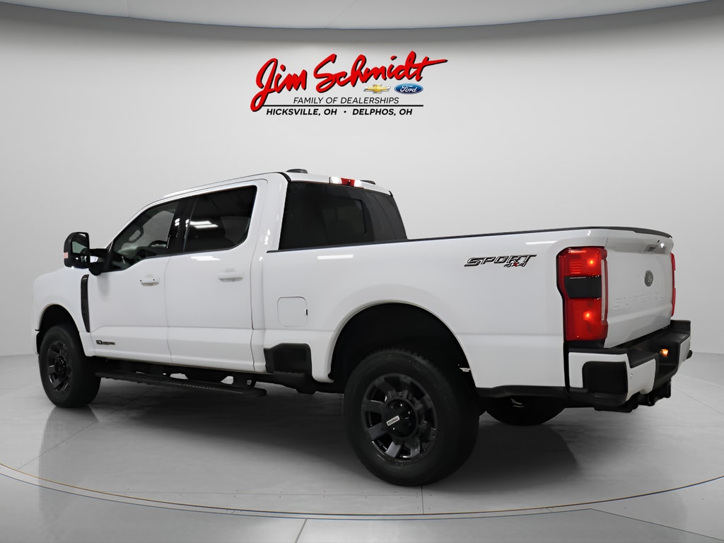Used 2024 Ford F-250SD Lariat Truck