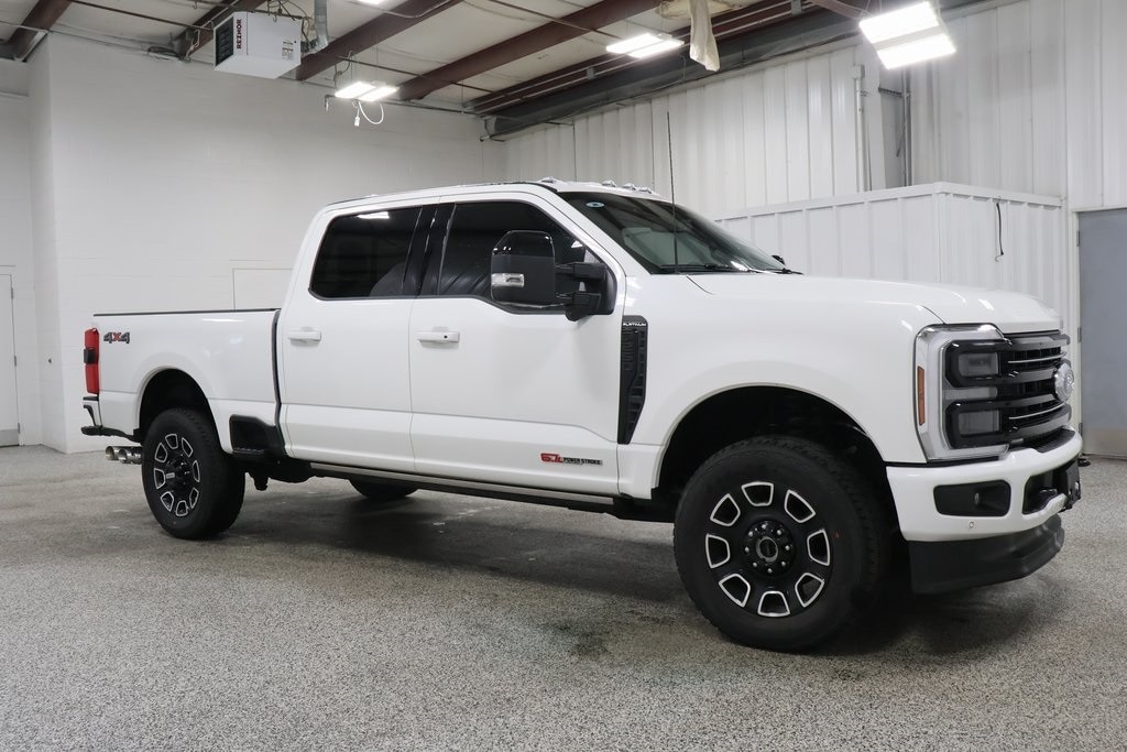 Used 2025 Ford F-250SD Platinum Truck