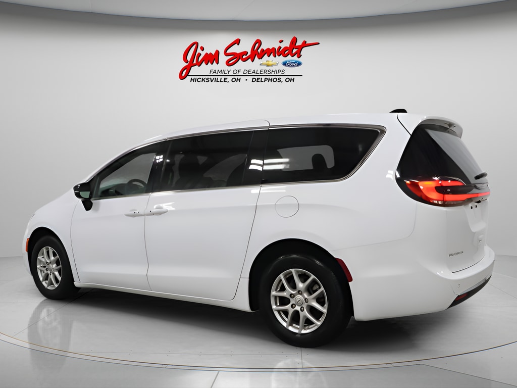 Used 2026 Chrysler Pacifica Select Minivan/Van