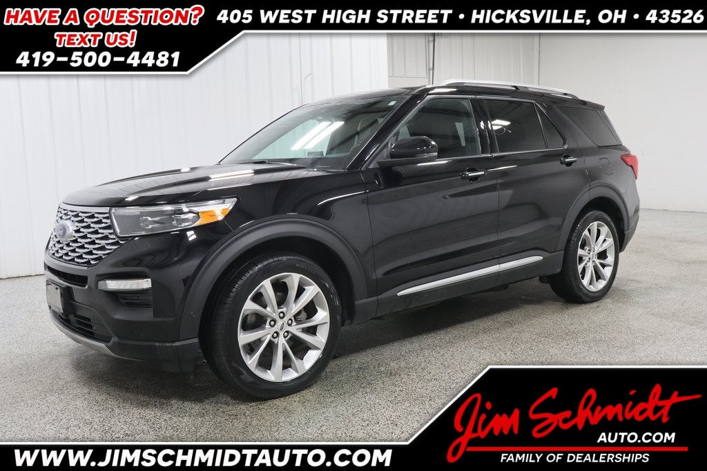 2021 Ford Explorer Platinum's photo