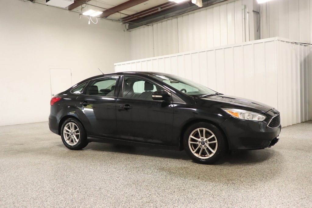 Used 2016 Ford Focus SE with VIN 1FADP3F27GL248221 for sale in Hicksville, OH