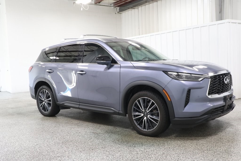 2023 Infiniti QX60 Luxe photo 2