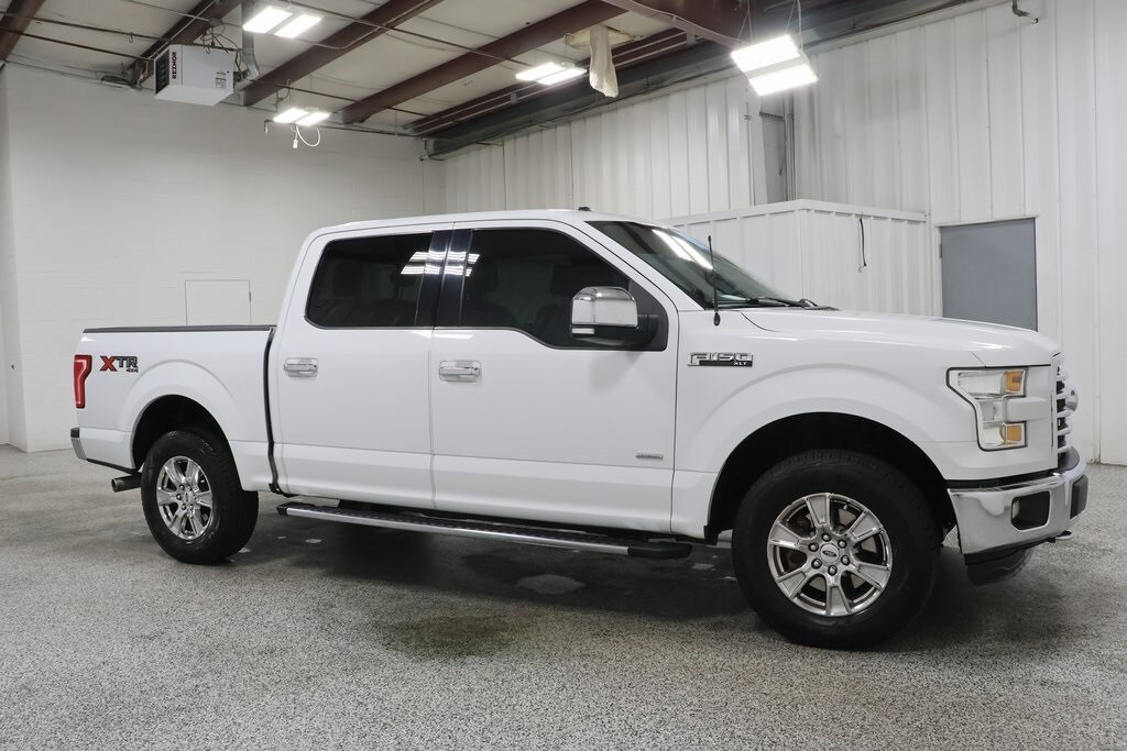 2016 Ford F-150 XLT photo 2