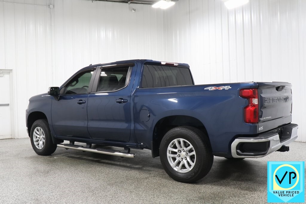 2019 Chevrolet Silverado 1500 LT photo 4