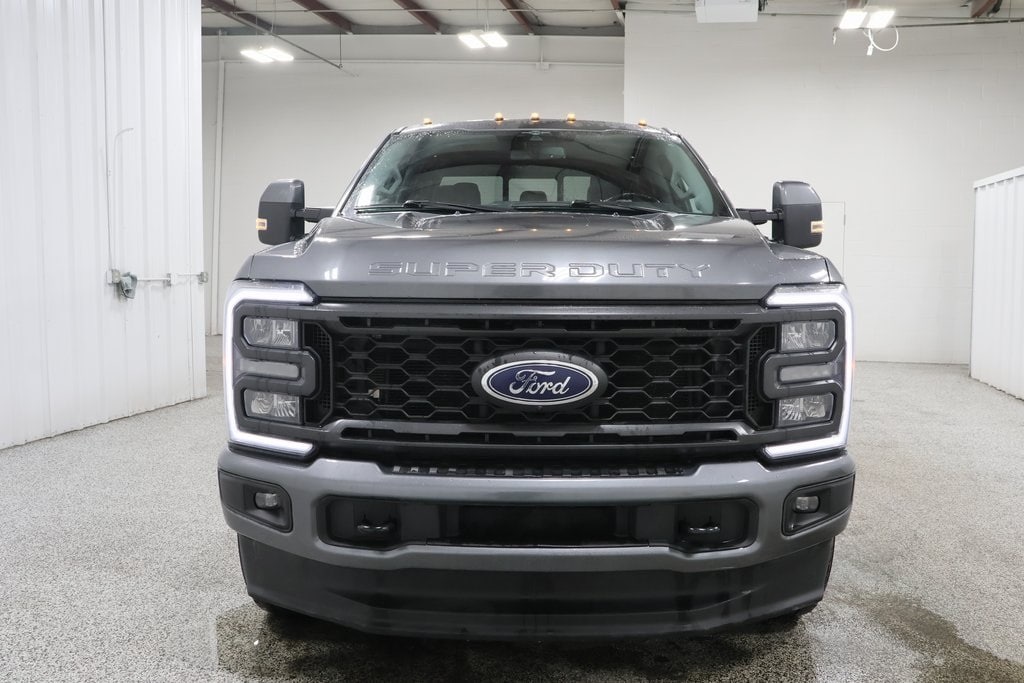 Used 2023 Ford F-250SD Lariat Truck
