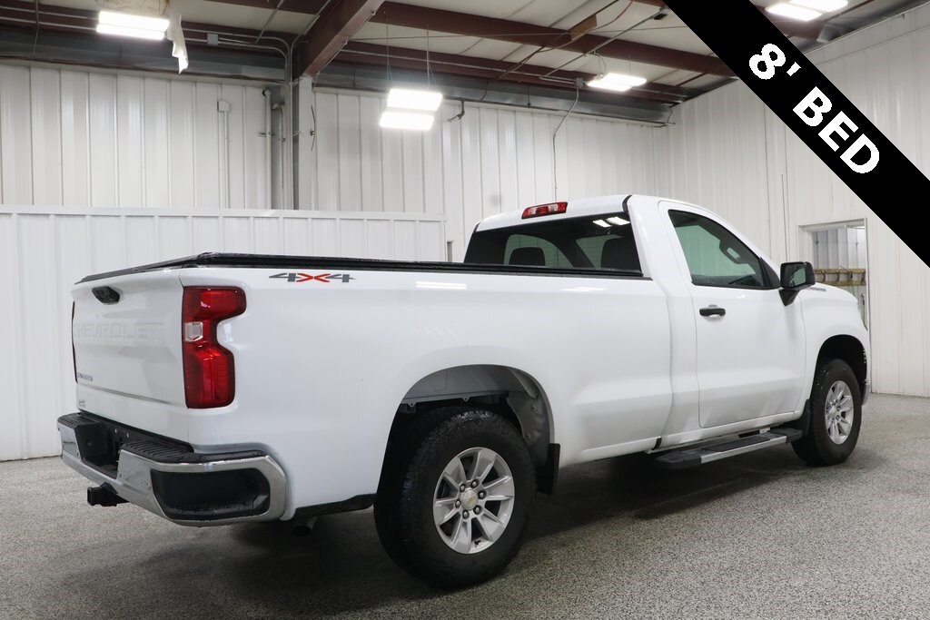2025 Chevrolet Silverado 1500 photo 3