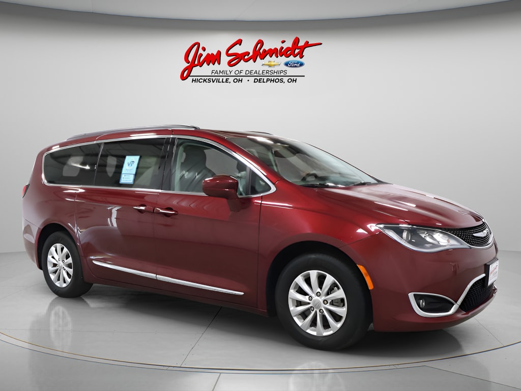 Used 2017 Chrysler Pacifica Touring-L with VIN 2C4RC1BG0HR603241 for sale in Hicksville, OH