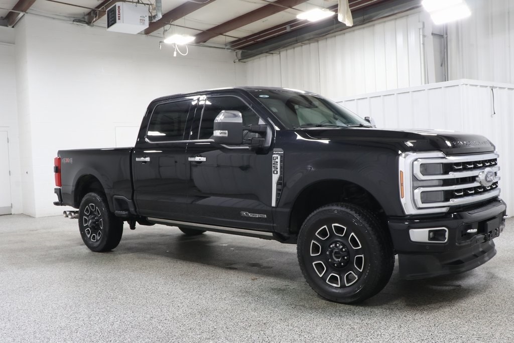 Used 2024 Ford F-250SD Platinum Truck
