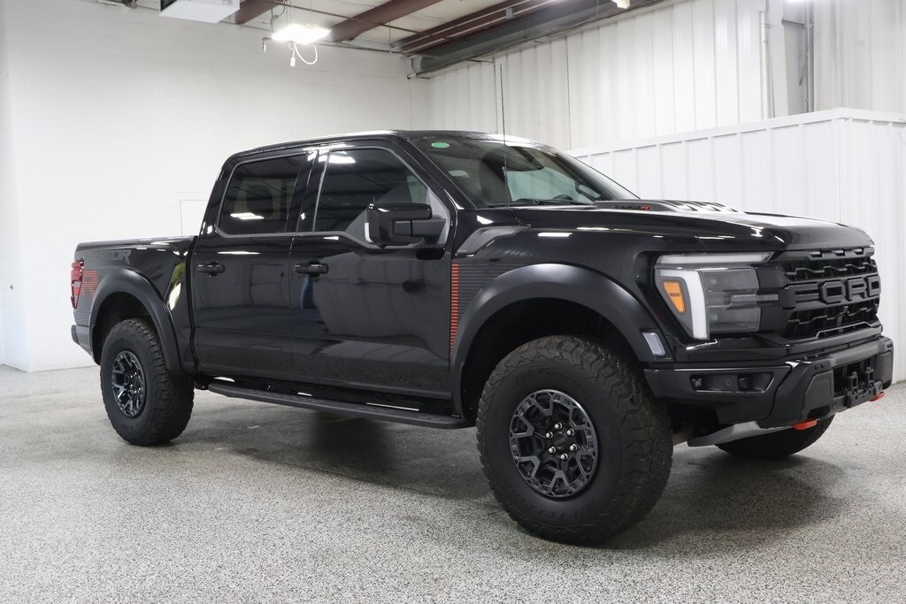 2024 Ford F-150 Raptor photo 2