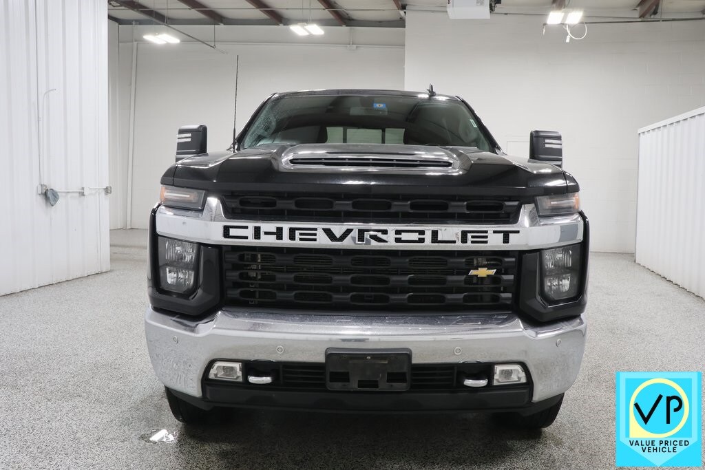 2021 Chevrolet Silverado 2500HD LT photo 3