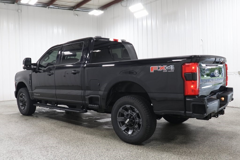 2023 Ford F-250 photo 3