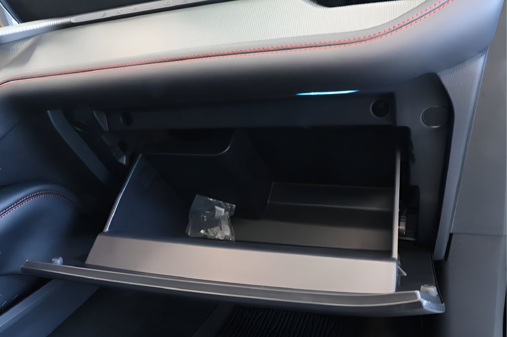 2026 Ford Explorer ST-Line - Photo 31