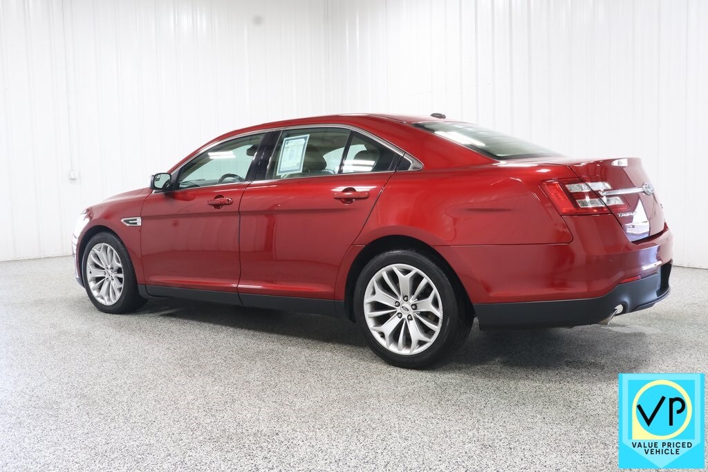 2015 Ford Taurus Limited photo 3