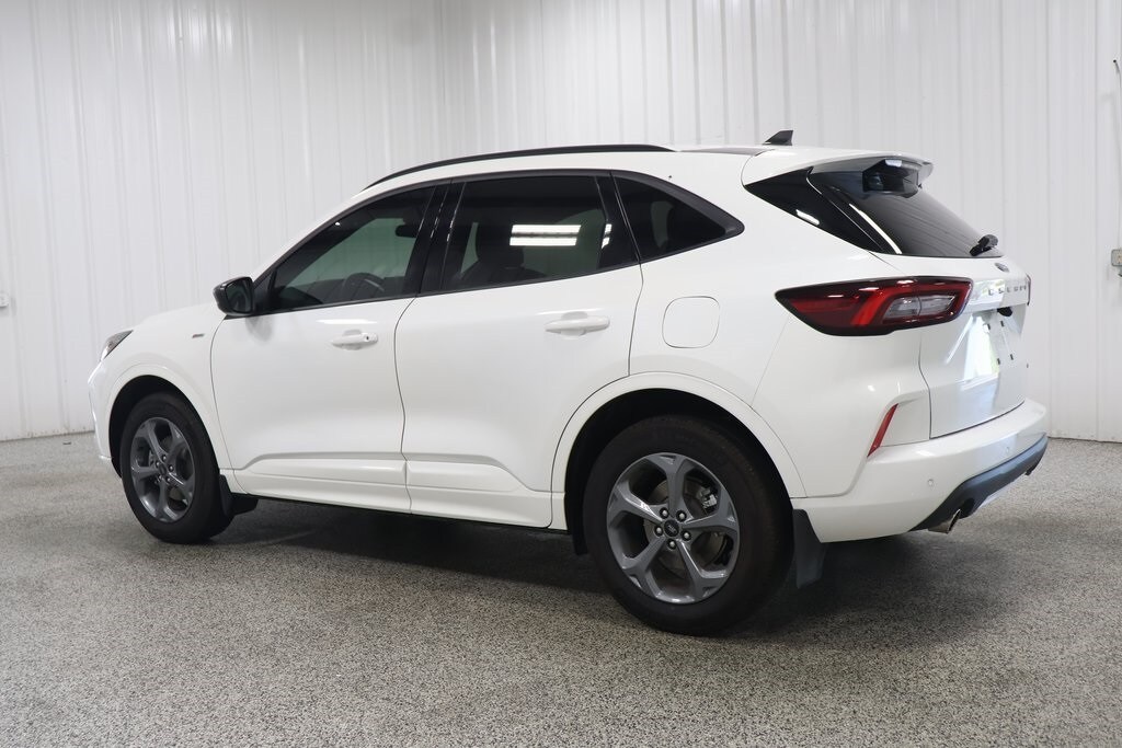2024 Ford Escape ST-Line photo 3