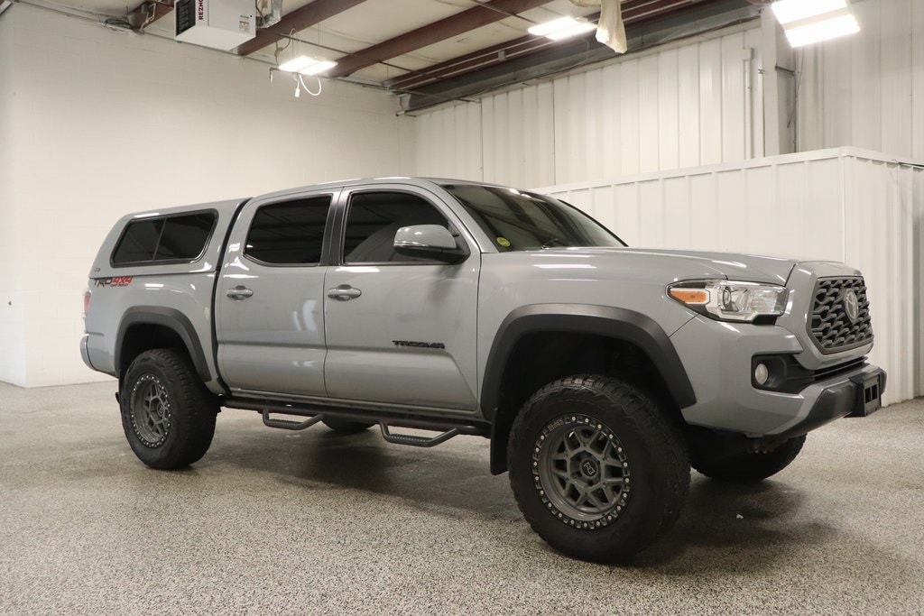 Used 2020 Toyota Tacoma TRD Off Road with VIN 5TFCZ5AN5LX214052 for sale in Hicksville, OH