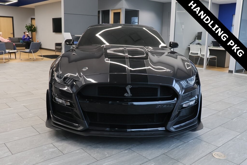 2022 Ford Mustang Shelby GT500 photo 2