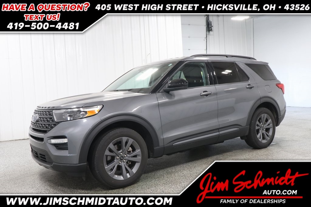 2023 Ford Explorer XLT's photo