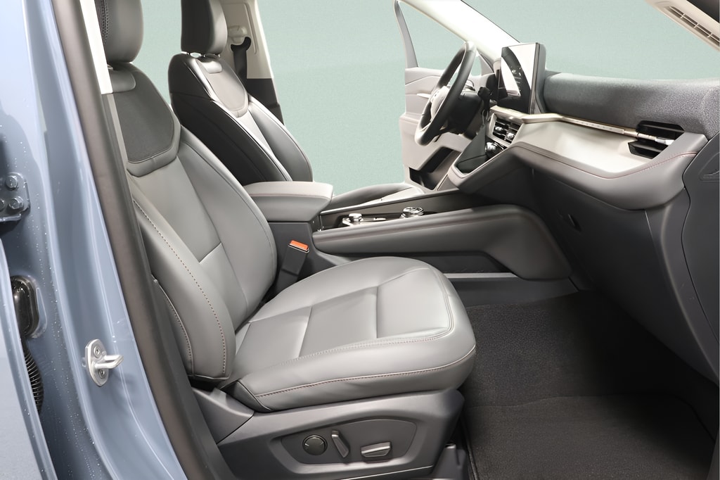 2026 Ford Explorer Active - Photo 30