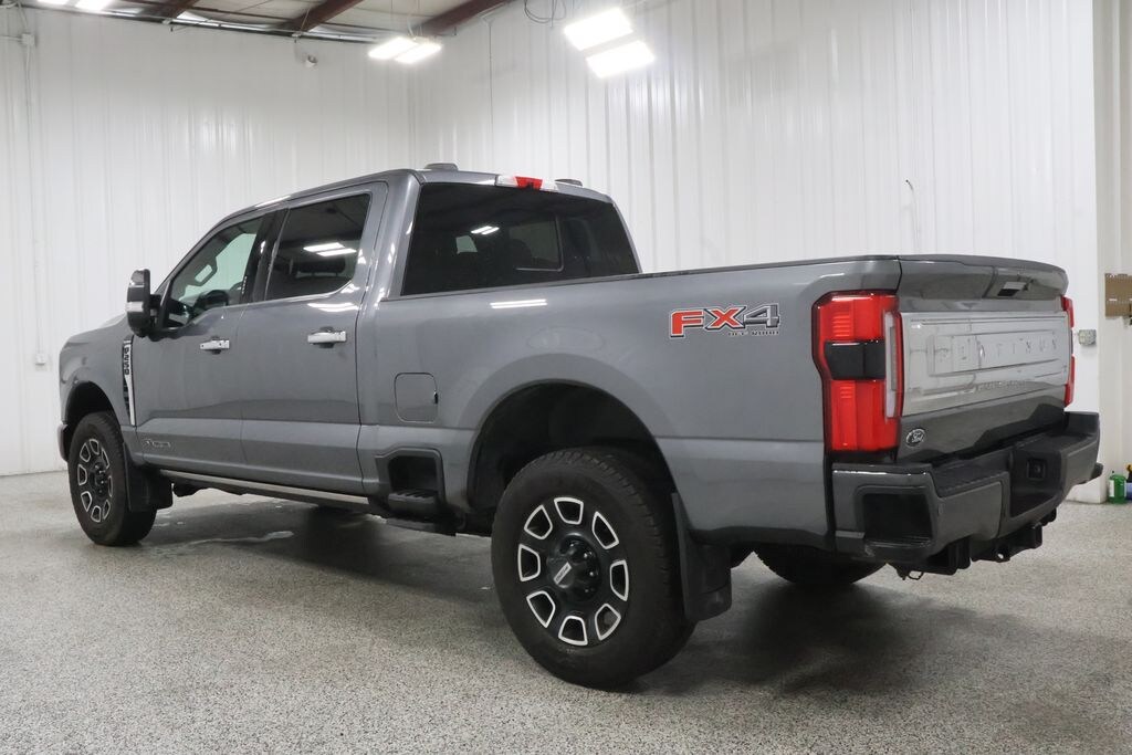 Used 2024 Ford F-250SD Platinum Truck