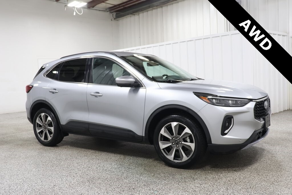 2023 Ford Escape Platinum photo 2